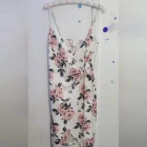 Streetwear society Floral wrap dress Size Medium